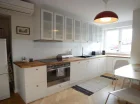 Apartamenty są dobrze wyposażone, m.in. w aneks kuchenny