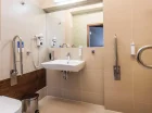W hotelu znajdują się także łazienki przystosowane dla osób niepełnosprawnych
