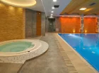 Hotel Perła Bieszczadów*** posiada kryty basen z jacuzzi, czynny przez cały rok