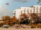 Hotel znajduje się bezpośrednio nad brzegiem morza w Międzyzdrojach