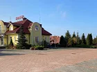 Hotel znajduje się zaledwie 250 m od jeziora