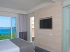 Pokój z widokiem na morze pozwala się relaksować samym patrzeniem przez okno