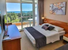 Pokój z balkonem od strony morza to przyjemna opcja na wakacje