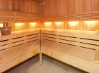 W saunie suchej można zrelaksować się po całym dniu wrażeń