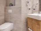 Łazienki posiadają nowoczesny węzeł sanitarny