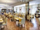 Hotel podaje gościom śniadania i obiadokolacje