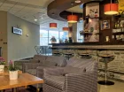 Hotelowy lobby bar Deja Vu zaprasza na kawę, słodkie przekąski i drinki