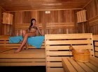 Hotelowa sauna sucha jest wyjątkowo przestronna