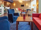 Lobby hotelu wyposażone jest w wygodne fotele oraz kanapy