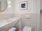 Każdy pokój posiada własną, dobrze wyposażoną łazienkę