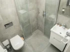 Każdy z pokoi posiada prywatną łazienkę