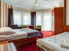Villa Melody oferuje wygodnie wyposażone pokoje 2-, 3- i 4-osobowe