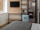 Standardowy pokój 2-osobowy ma minibar, sejf, TV, wifi i ekspres do kawy