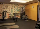 Oprócz sali fitness w hotelu jest też siłownia