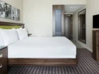 Wszystkie pokoje posiadają wygodne pojedyncze lub podwójne łóżka