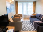 Pokoje DUO posiadają oddzielną sypialnię i salon z rozkładaną kanapą
