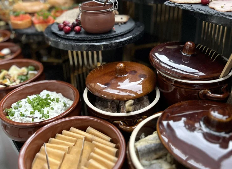 Bufet jest bardzo urozmaicony