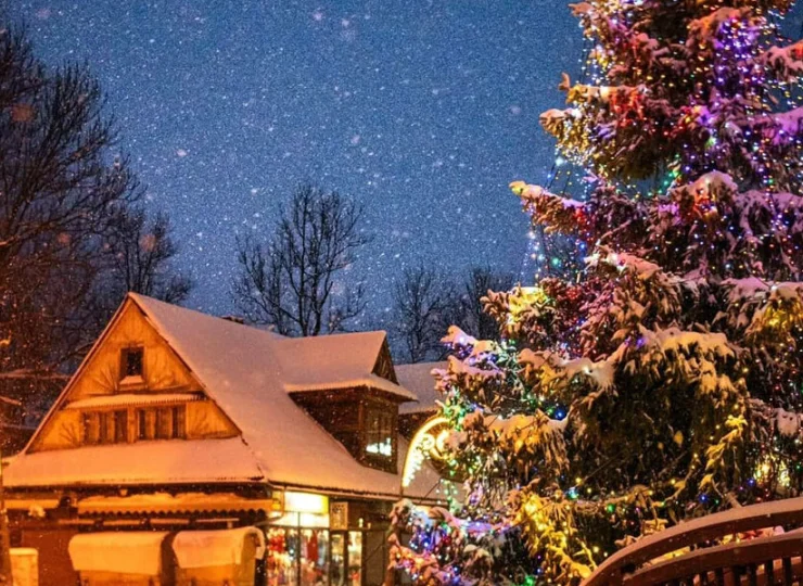 W okresie świątecznym Zakopane jest ładnie dekorowane