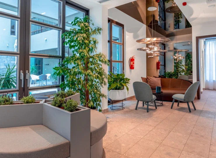 Recepcja hotelu działa całodobowo