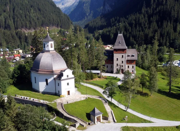 Tuż obok hotelu znajdują się atrakcyjne zabytki