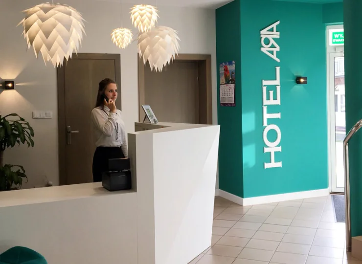 Ara Hotel w Jastrzębiej Górze to sprawdzony wybór dla par i rodzin