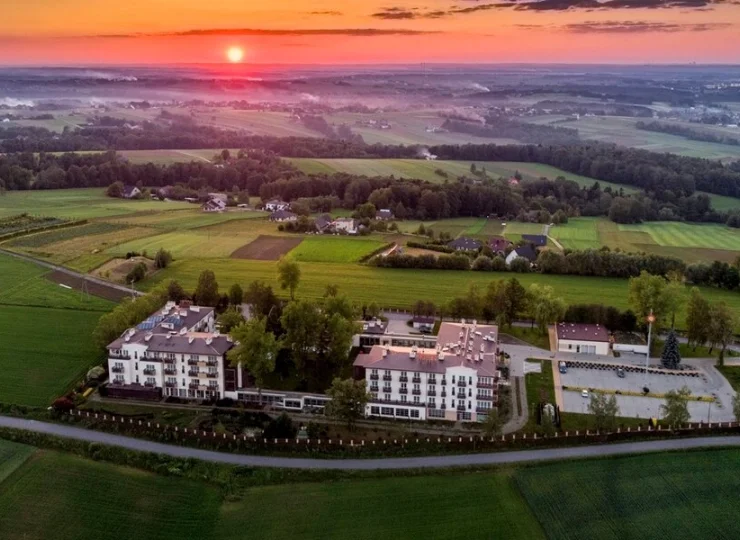 Hotel Radocza to świetne miejsce na odpoczynek na spokojnej, zielonej wsi