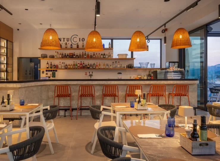 Restauracja zaprasza na śniadanie w formie bufetu