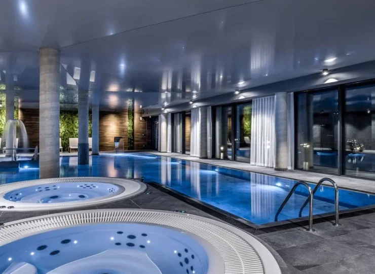Są także dwa komfortowe jacuzzi z widokiem na przepiękną panoramę Karkonoszy