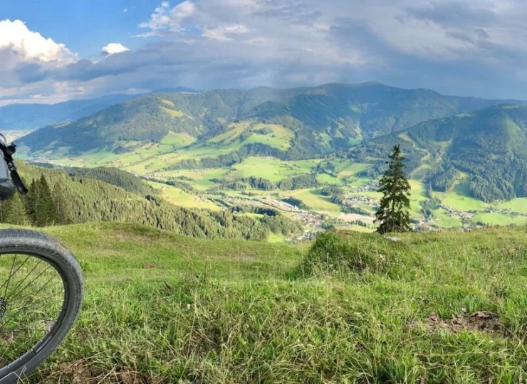 W Świeradowie i okolicach można pojeździć po blisko 100 km tras rowerowych