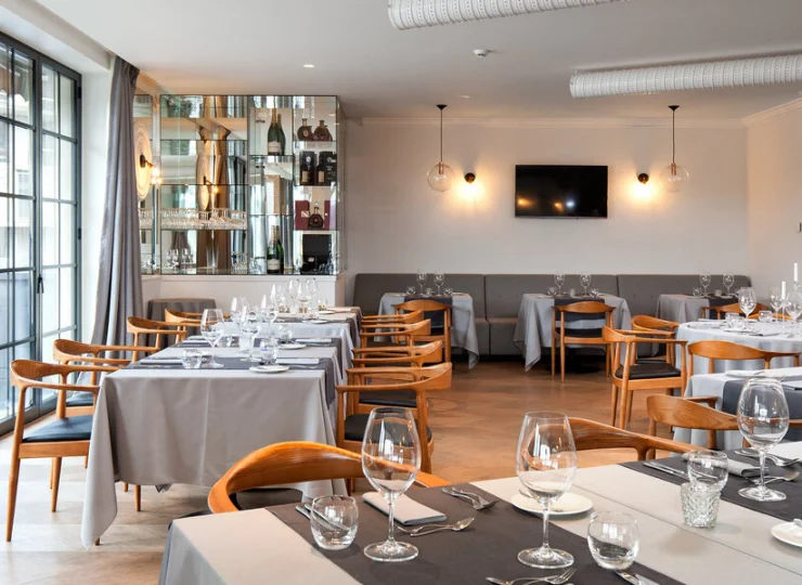 Nad jakością posiłków czuwa znany na Litwie szef kuchni - Darius Dabrovolskas