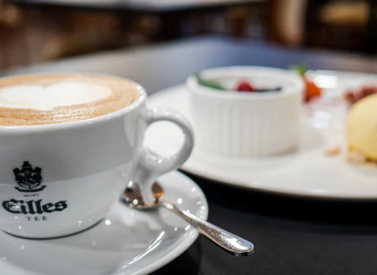 Restauracja Paryska serwuje aromatyczną kawę