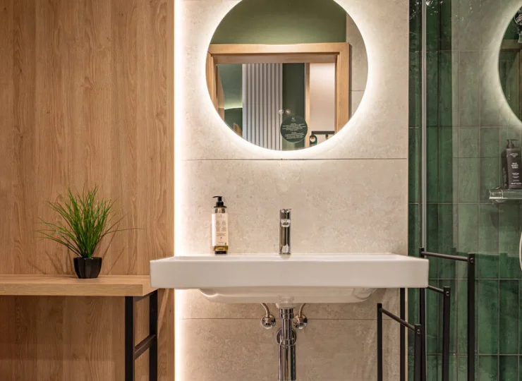 Łazienki apartamentów, tak jak ich pozostałe wnętrza, są eleganckie i nowoczesne