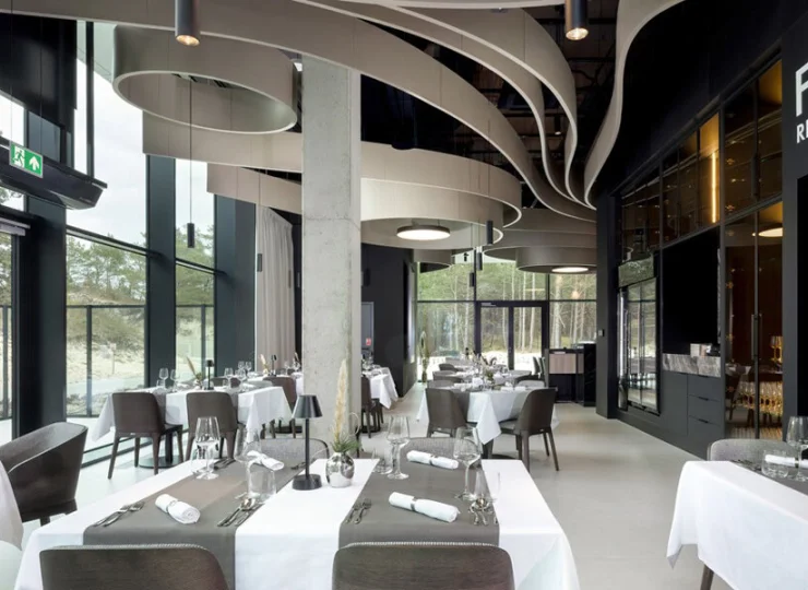 Elegancka restauracja Furu oferuje dania z karty
