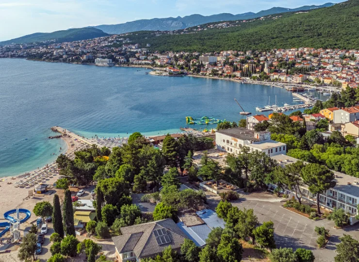 Hotel Slaven to urocze miejsce nad samym morzem