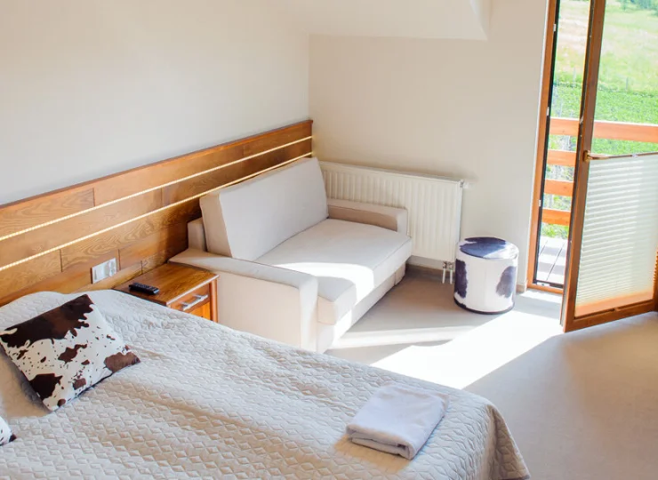 Pokój 2+2 comfort sprawdzi się na pobyt rodziny z dwojgiem dzieci