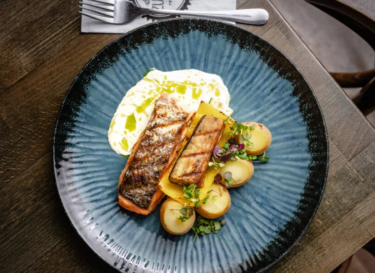Restauracja szczyci się znakomitą domową kuchnią