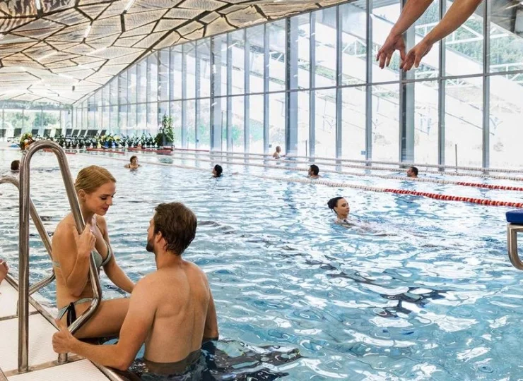 Basen rekreacyjny ma 6 torów do pływania