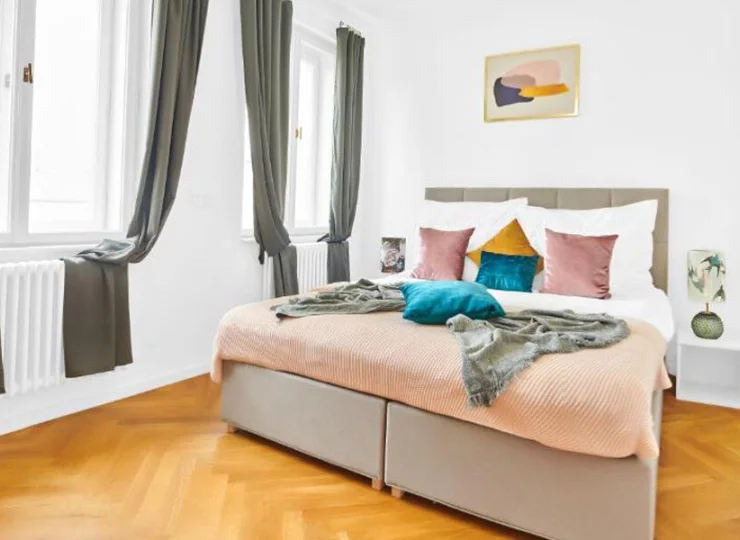 Dwuosobowa odrębna sypialnia zapewnia komfortowy wypoczynek