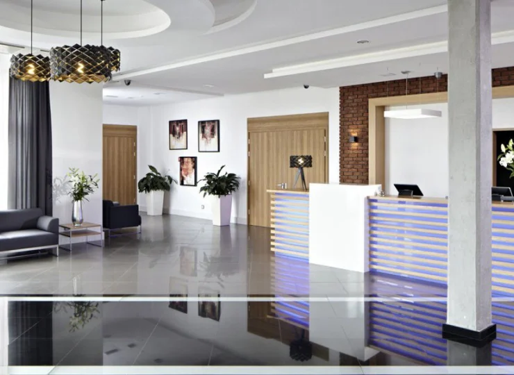 Recepcja hotelu jest czynna przez całą dobę