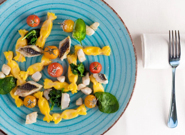 Hotel szczyci się swoją restauracją, która opiera się na naturalnych produktach