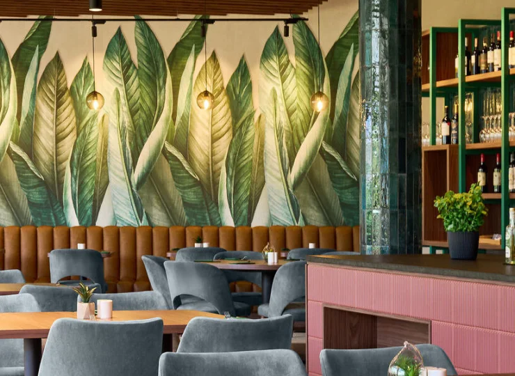 W stylowej restauracji śniadanie smakuje jeszcze lepiej