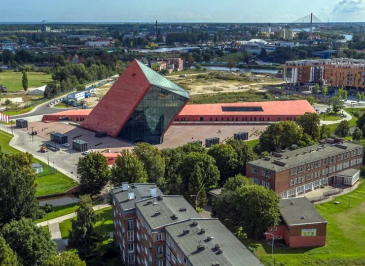 Atrakcją Gdańska jest także imponujące Muzeum II Wojny Światowej