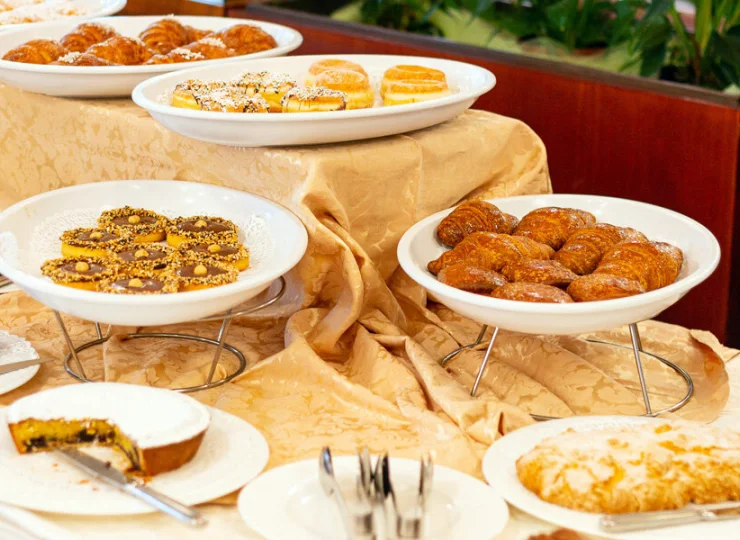 Gości codziennie witają świetne bufety w porze śniadania i obiadokolacji