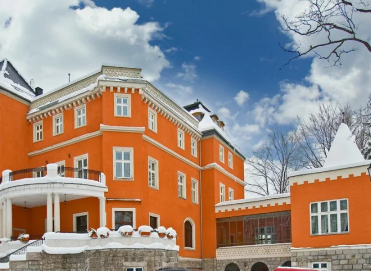 Pałac Paulinum jest doskonałym miejscem na wypoczynek o każdej porze roku