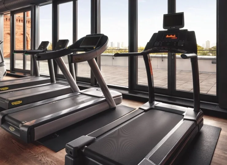 Na najwyższej kondygnacji hotelu jest też strefa fitness