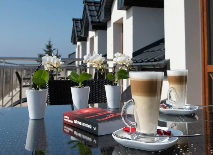 Niektóre pokoje mają balkon