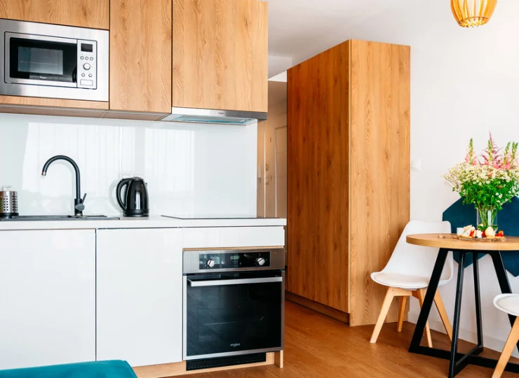 W każdym apartamencie jest aneks kuchenny