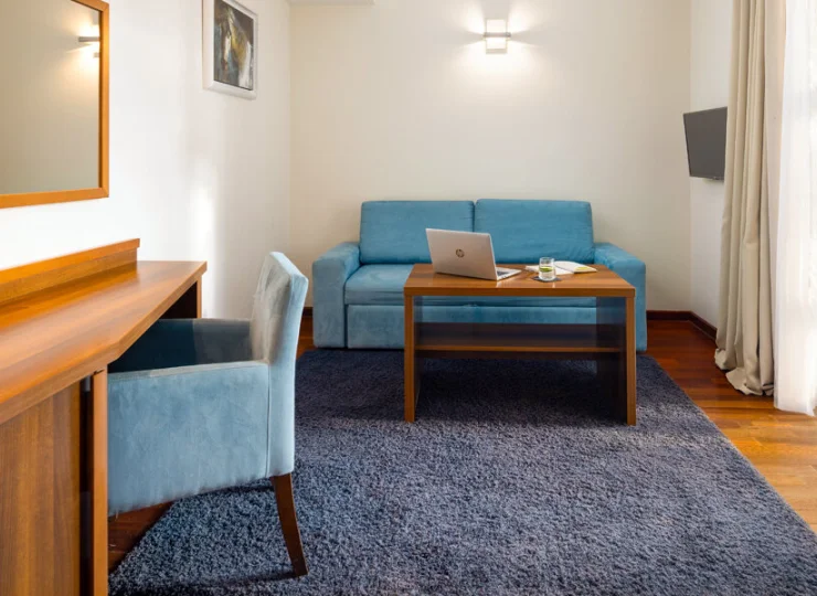 Rozkładana kanapa w premium suite 2+2