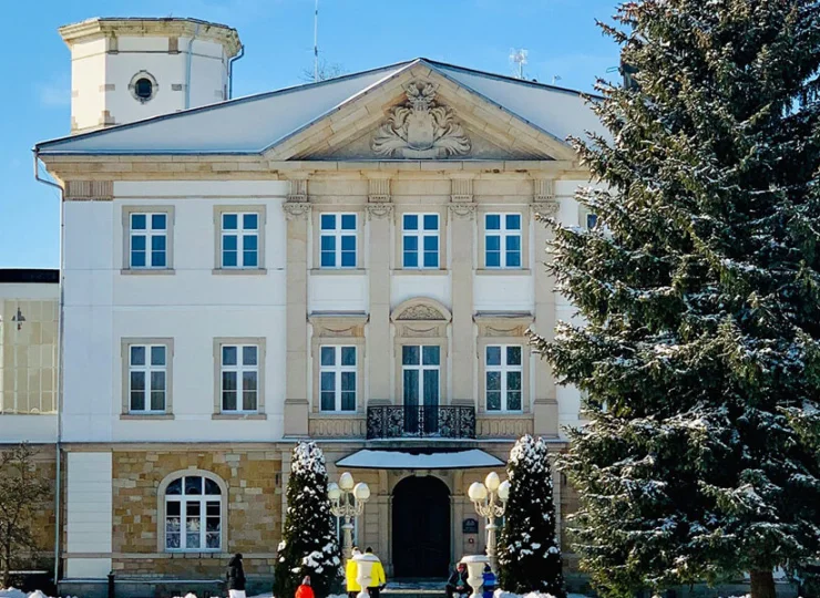 To przepiękny, odrestaurowany barokowy pałac