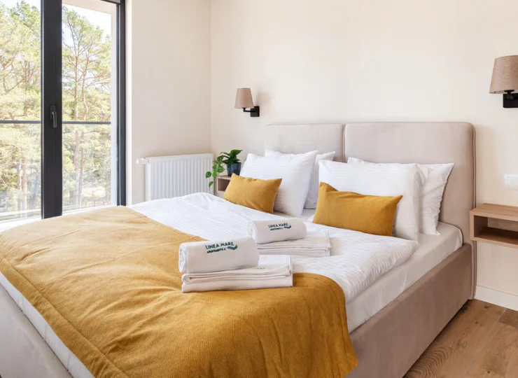 Apartamenty studio i deluxe mają osobną sypialnię